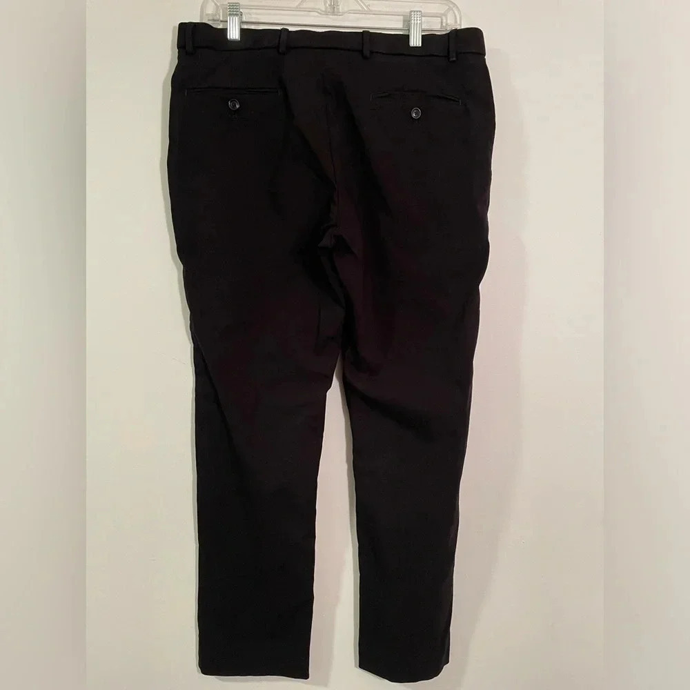 Tommy Hilfiger Mens 34x30 Black Stretch Chino Pants, Formal or Casual Slacks - Picture 3 of 6